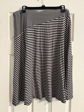 SD Collection Black and Cream Striped Midi Skirt